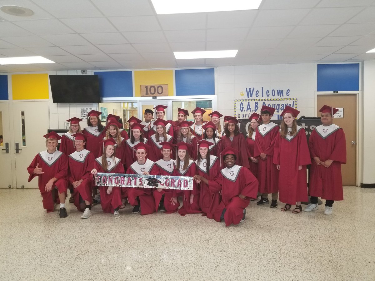 IntisarKH's tweet image. Senior Walk @GABChamps. Thank you @MakingMarksED for letting us motivate and encourage future @CRHSRedWolves.
