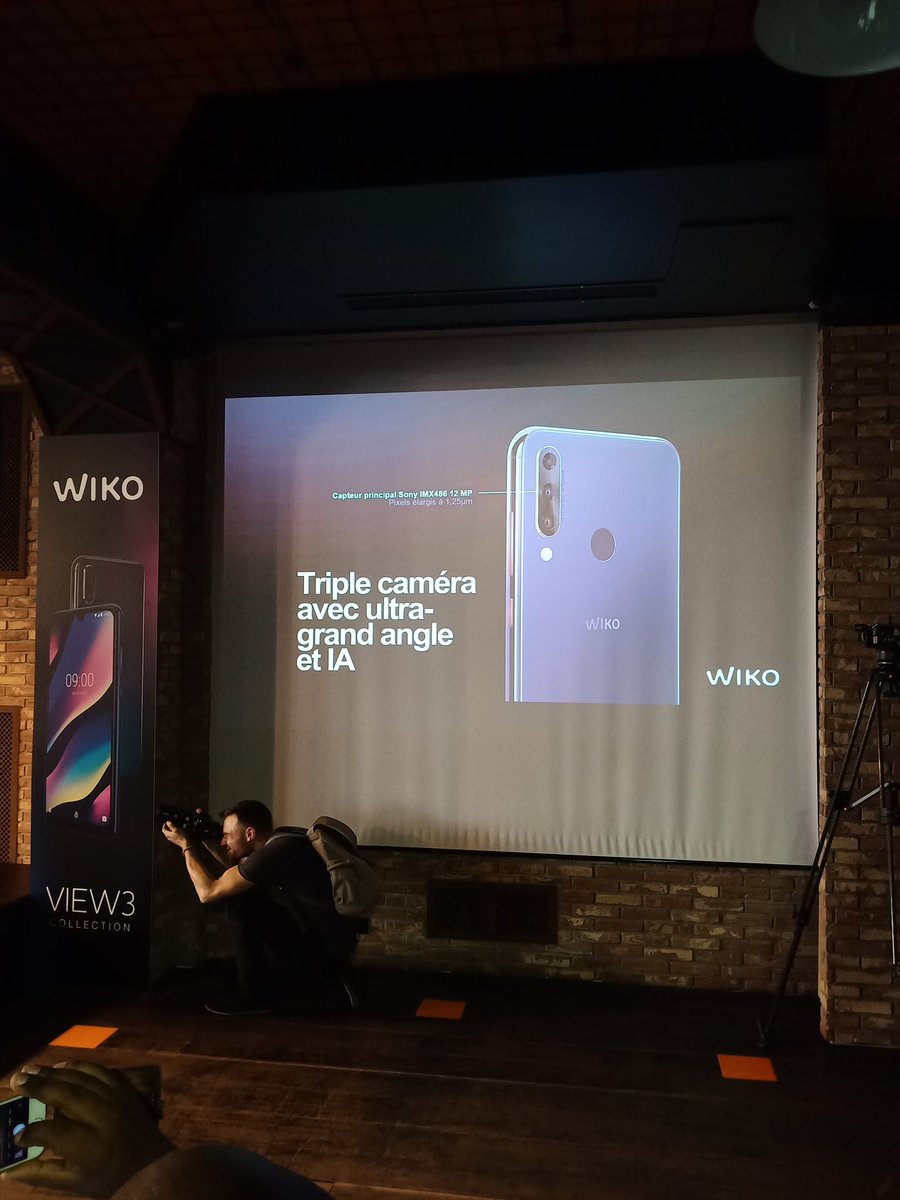 WikoMobile's tweet photo. Focus sur la #View3Collection : Triple caméra avec fonction ultra grand angle.😀 https://t.co/BKDncKiu0Q