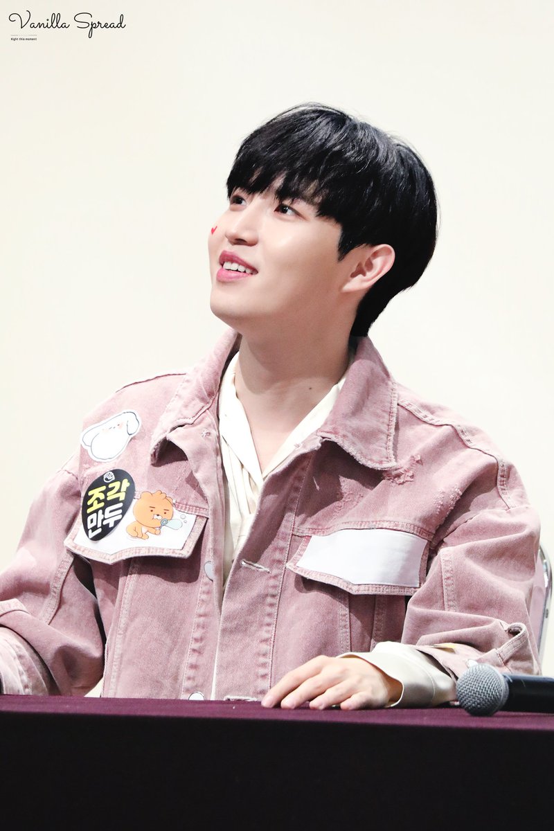 MyQueenMilady's tweet photo. 190523 팬싸
몬모야 몬모야 몬모야
#김재환 #KIMJAEHWAN https://t.co/cZPb2fDpts