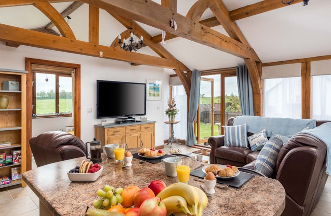 AspectsHolidays's tweet photo. New property!
Introducing The Old Smithy, Widemouth Bay!
The Old Smithy is an eco retreat, surrounded by rolling countryside and just a short drive from Widemouth Bay.
Take a closer look: https://t.co/K0rOV1h3sS https://t.co/B2hyF0OMAm