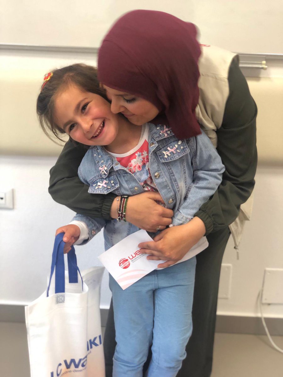 wefaorg's tweet photo. #Arnavutluk'taki #yetimlerimize harçlıklarını, #bayramlıklarını ve #zekâtlarını ulaştırdık.

💻 Web: https://t.co/QSnTtTPYWc
📞 Tel.: +49 221 880 64 80
📲 WhatsApp: 0049 178 325 62 07
#Ramadan2019 #Ramadan #Ramazan2019 #Ramazan #KardeşPayıYapalım https://t.co/BgK3FwSOZd
