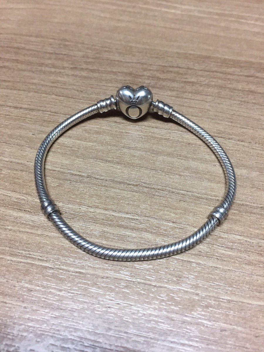 Nnaqt1's tweet image. ส่งต่อ Pandora ไซส์ 17 ราคา 1500 บาท เส้นเริ่มนิ่มแล้วนะคะ #pandorathailand #pandora_th #pandorathai #แพนโดร่า #แพนดอร่า #ส่งต่อ #มือสอง #ฝากขาย