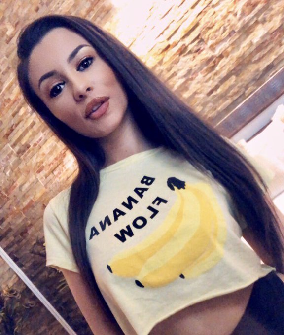 Riding the banana flow today! Are you guys with me? 😂 https://t.co/AwMk5OeLnr https://t.co/yfGFjjU0ip @realstreamate @Flirt4Free<a href="/tag/lourdesgirl"class="tags"><span>#lourdesgirl</span></a>