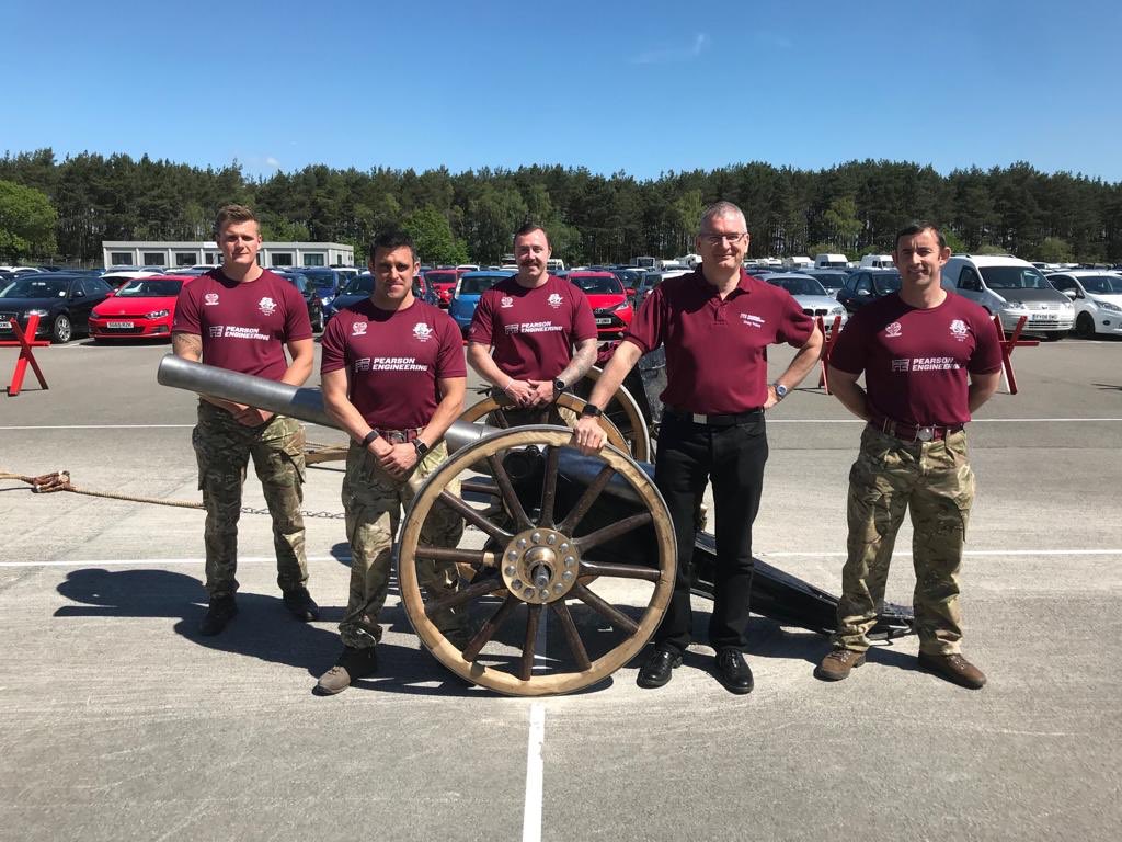It wasgreat to have the MD of our sponsor <a href="/Pearson_Eng_Ltd/">Pearson Engineering</a> come and visit the crew, we were able to show him how well the training has been going 🤙🏻💪🏻 <a href="/team_endeavour/">team_endeavour</a> <a href="/Proud_Sappers/">Corps of Royal Engineers</a> <a href="/3RSMERegt/">3RSMERegt</a> <a href="/RNRMC/">Royal Navy & Royal Marines Charity</a>