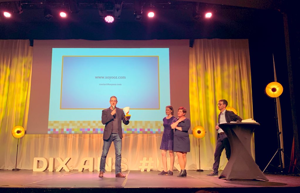 Et c’est <a href="/celdecom/">Celdecom</a> <a href="/LMTinnovation/">LMT</a> et <a href="/CarineFortin/">Carine FORTIN</a> @Initiative53 quiremment le #trophée #Digital à Olivier Pistiaux qui acréé <a href="/Soyooz/">soyooz</a> ! #Bravo #10ansUP #startup #incubateur #Laval #Mayenne