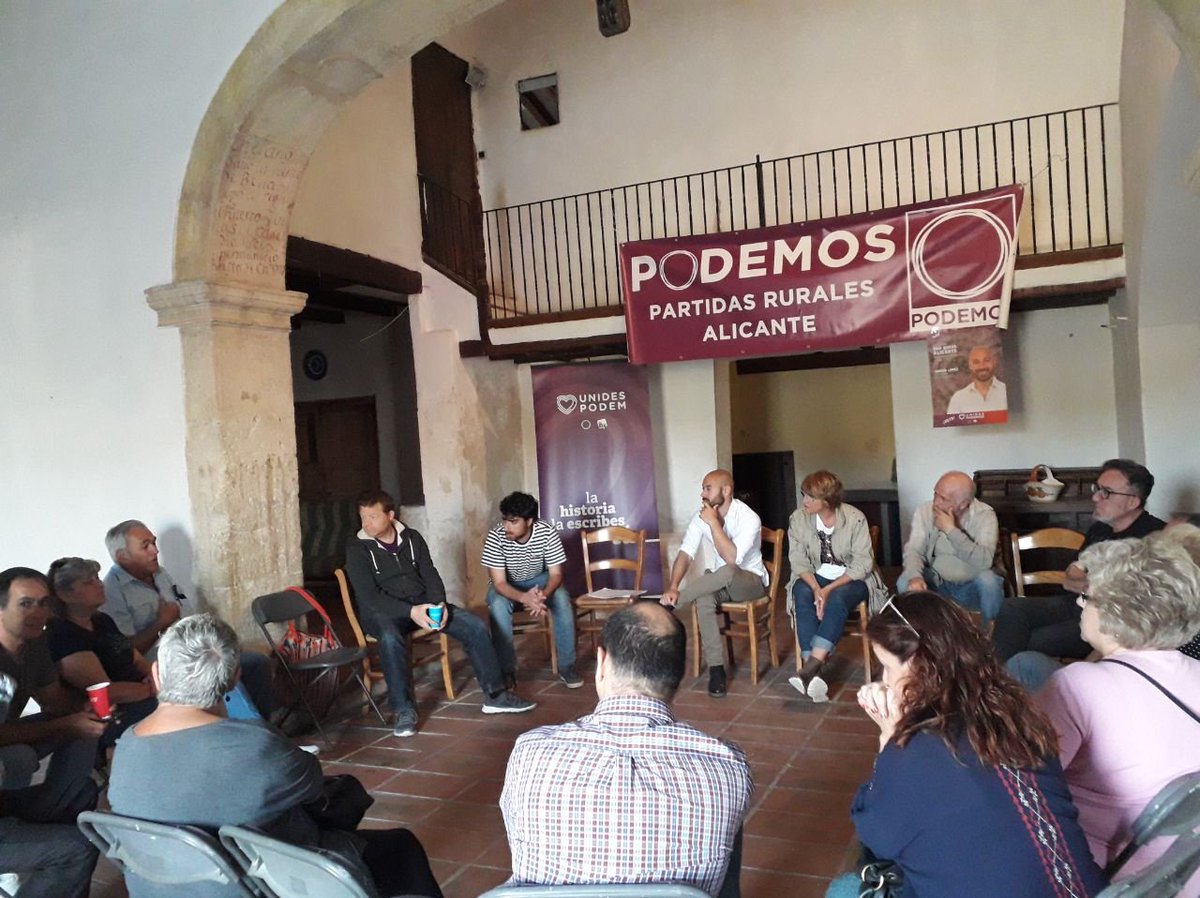 podemalacant's tweet photo. Encuentro con los vecinos y vecinas de las #PartidasRurales de #Alicante en la granja escuela de #LaAlcoraya
Les llevamos nuestras propuestas para acabar con el sentir que muchas veces nos han hecho llegar como #VecinasDeSegunda
#UnaNovaAlacant
#UnidesPodem
#VotaXavierAlacant https://t.co/Vb6fiygWXh
