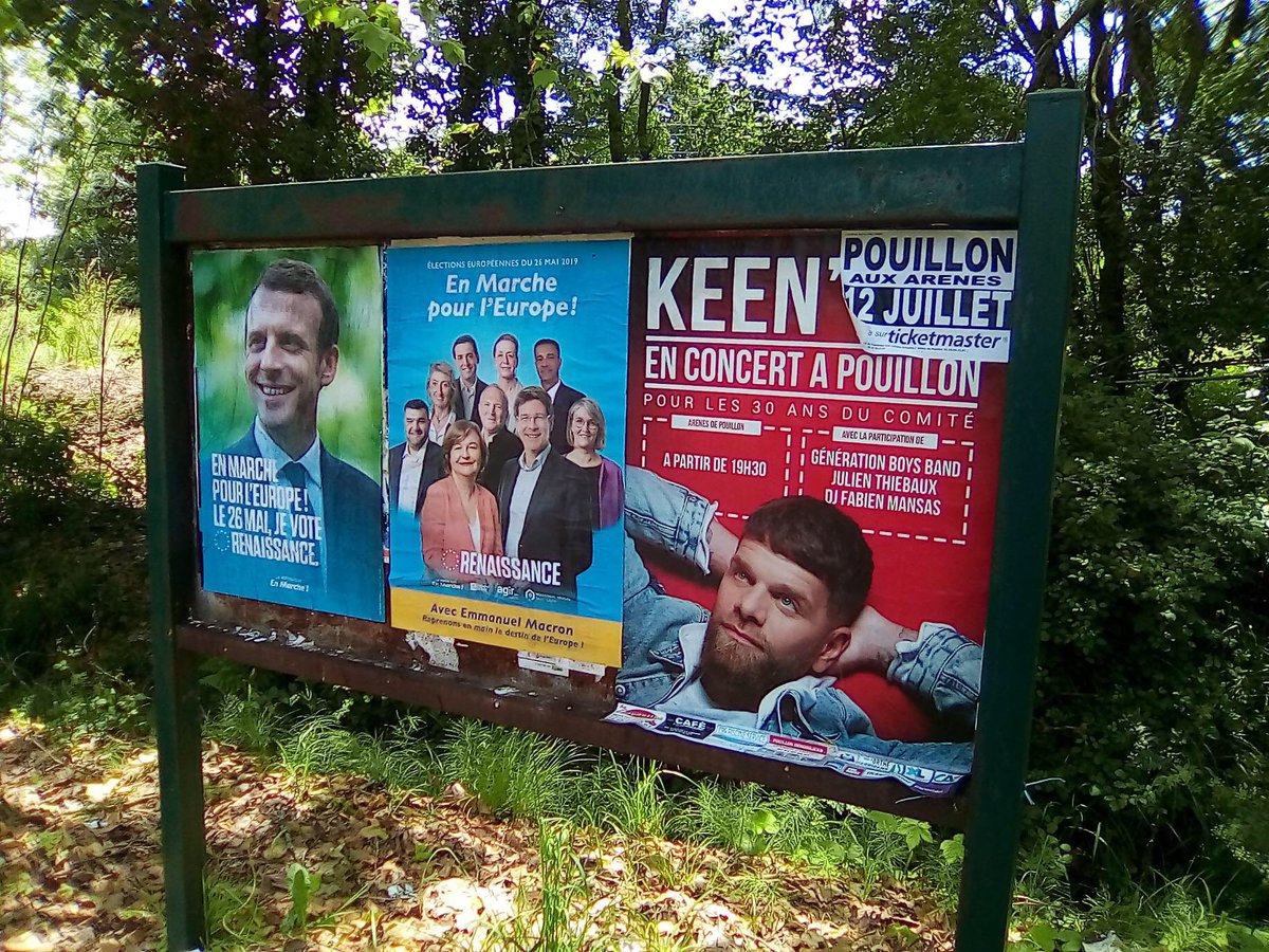 LaREM_40's tweet photo. RENAISSANCE - Comité de Dax
À J-4 du scrutin, nos marcheurs dacquois se mobilisent dans une campagne d’affichage. 🇪🇺💪 https://t.co/GQFVBCDwOY