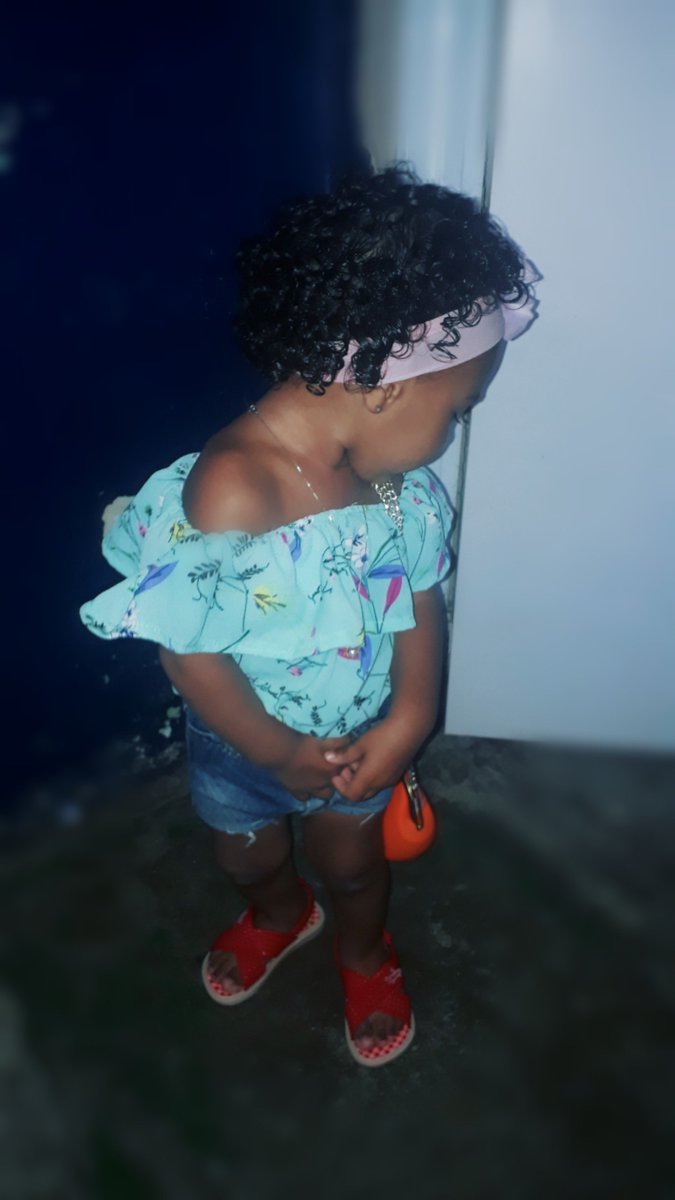 Raquel65517410's tweet photo. Que isso? Muito linda 😍😍 https://t.co/F9AlA7anaQ