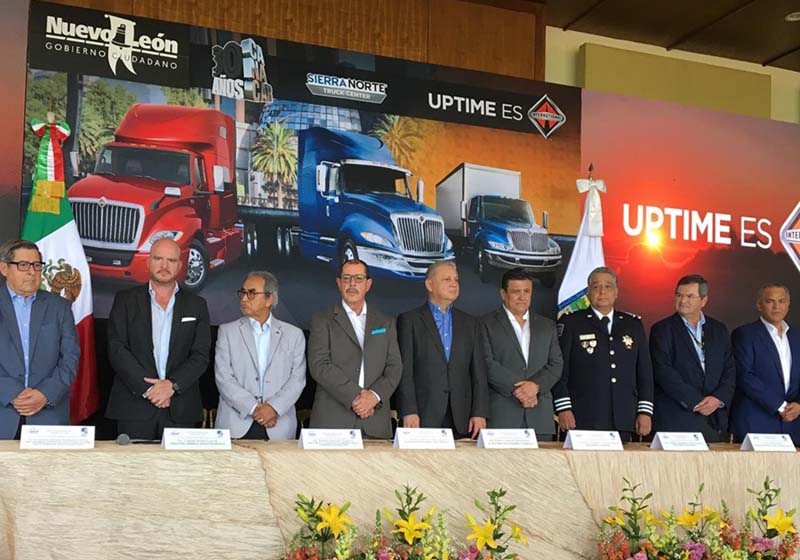 NacionTransporT's tweet photo. Inicia #ExpoProveedoresdelTransporte en #Monterrey
#Canacar @canacarmexico #CanacarMexico @SCT_mx #SCT @InternationalMX @navistartrucks #NavistarMexico #International #autotransportedecarga #autotransporte @NacionTransporT #NaciónTransporte
https://t.co/kRmCRWp4ng https://t.co/XaNkGHqYMc