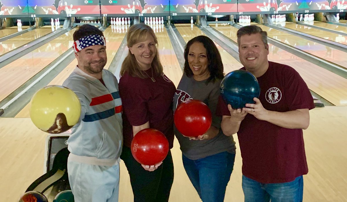 AndrewRobertoTN's tweet photo. City Council team bowling to support Fulton High School with @NorthKnoxBPA today! A great event for a great cause. #uptownnorth #nkbpa https://t.co/fHPNh2QRPs
