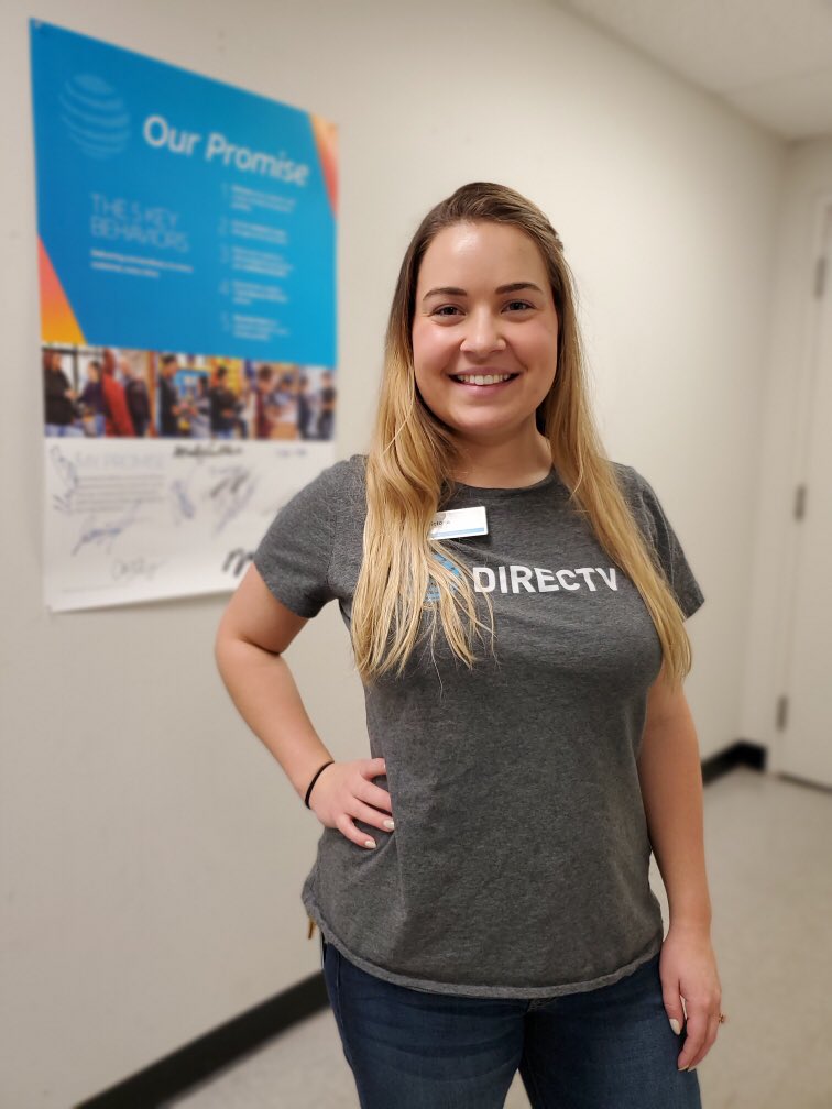 ctasha27's tweet photo. Congratulations Victory (Green Bay) on becoming Business Expert!! Thanks for all your hard work!! Green Bay almost 100% Experts!!!so excited to see that happen. @NicolettiDayne @WINsconsin_demp @rosemfloyd @DavidVenRoy1 @GreaterLakesMkt @greatergurus #ATTEmployee #bizexpert https://t.co/OgEpGiqBcc