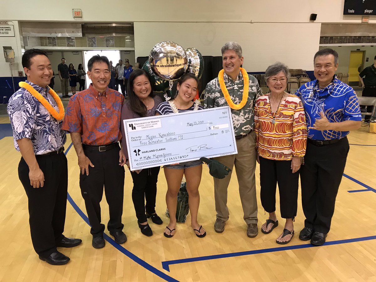 uhmanoa's tweet photo. 👀 Congratulations to Megan Kaneshiro for winning our #MakeManoaYours contest and winning free tuition for one semester!!! Mahalo to #UHFCU for their generous contribution and @HawaiiNewsNow for hosting the contest. We cannot wait to see how she makes Manoa hers! https://t.co/tvo24FHeW4