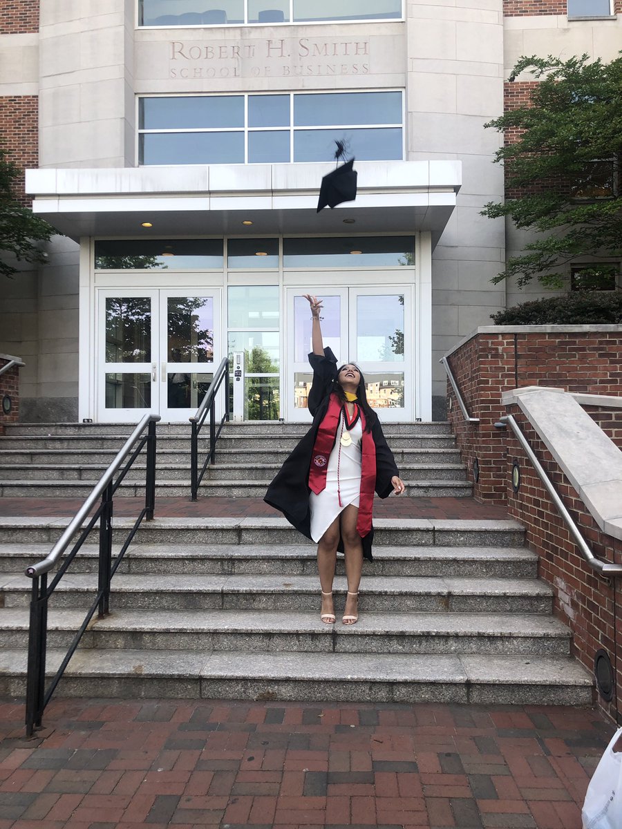 Silvia_TGT's tweet photo. Excited to say that I graduated from the the University of Maryland yesterday with a double degree in Operations Management & Business Analytics and Supply Chain Management. I’m so excited to start my career working somewhere I love❤️🎯 #WorkSomewhereYou https://t.co/LSuFwoeZx1
