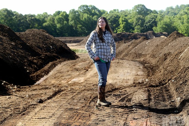 indyweek's tweet photo. 30 years ago, this 30-acre patch of dirt in southwestern #ChathamCounty was a dairy farm. Today, it's Brooks Contractor, one of the #Triangle’s only large-scale #composting facilities. #compost #CompostNow #climatechange #reduce https://t.co/xy1mrDU11X