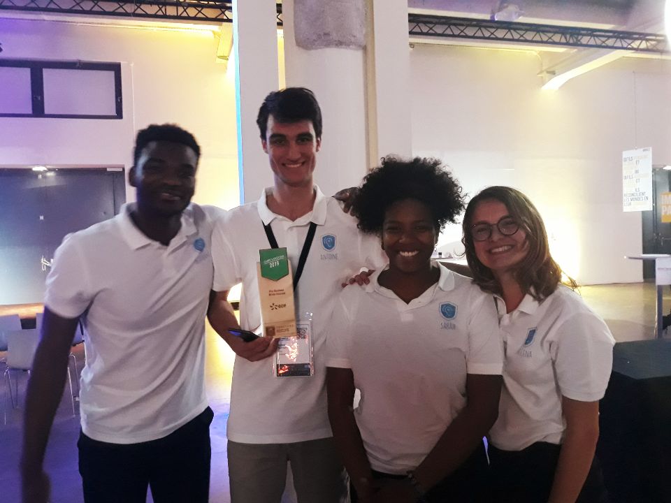 Pépite oZer (@pepiteozer) on Twitter photo Félicitations à notre projet #SafeHear qui remporte le prix <a href="/EDFofficiel/">EDF</a> de #Hublofestival 🏆🤝 Bravo ! cc <a href="/PepiteFrance/">Pépite France</a> @u_grenoblealpes <a href="/IUT1grenoble/">IUT1 Grenoble</a> <a href="/Grenoble_IAE/">Grenoble IAE</a> Félicitations à notre projet #SafeHear qui remporte le prix <a href="/EDFofficiel/">EDF</a> de #Hublofestival 🏆🤝 Bravo ! cc <a href="/PepiteFrance/">Pépite France</a> @u_grenoblealpes <a href="/IUT1grenoble/">IUT1 Grenoble</a> <a href="/Grenoble_IAE/">Grenoble IAE</a>
