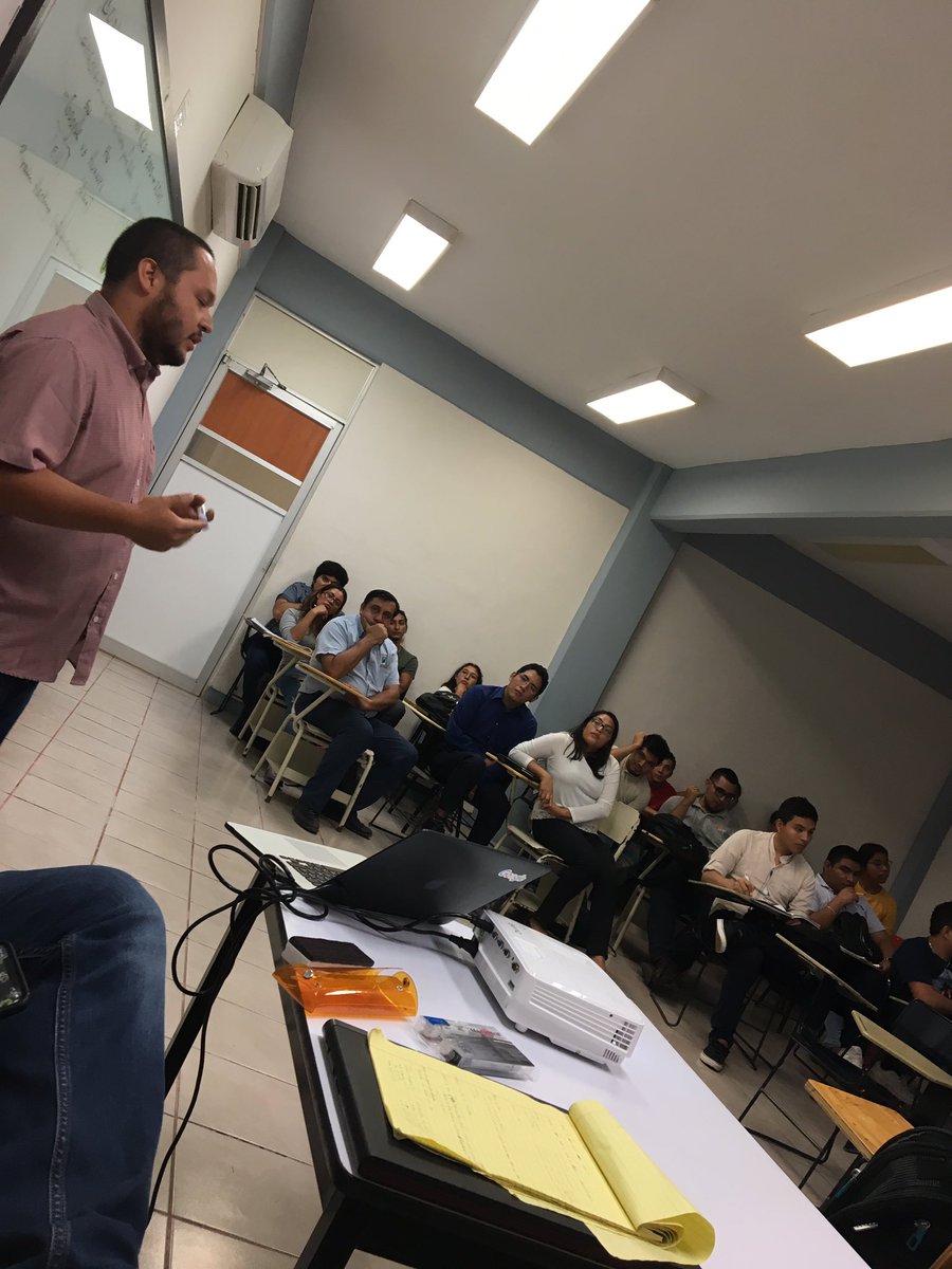 GO1 Compartiendo experiencias con los estudiantes de sistemas 
#Diadelestudiante #db #adb #dba #BuenJueves #soytucan #itcancun