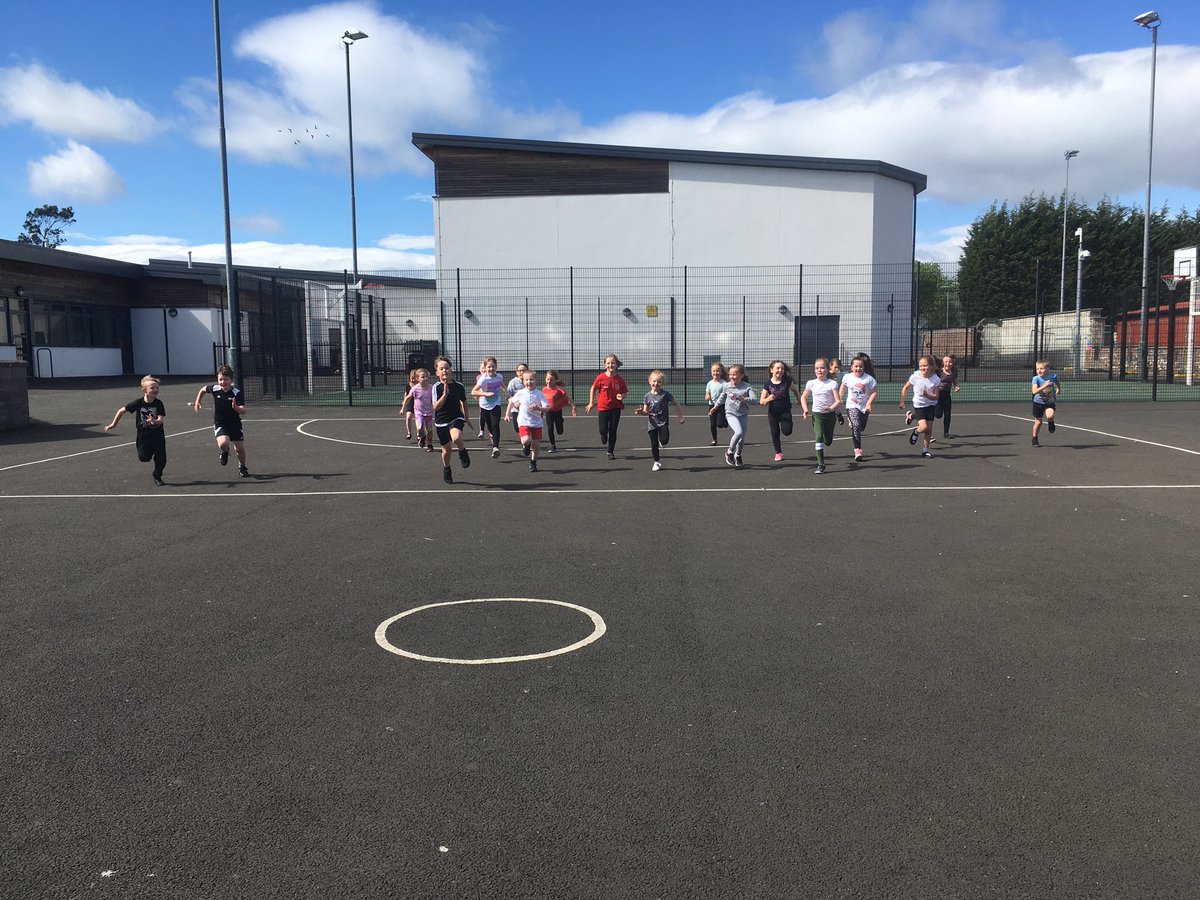 keltyps's tweet photo. Here come the P3 athletes, back for more adventures at running club 🏃🏼♀️ 💨 🏃🏽♂️ 💨! #ActiveKPS #Enthusiasm https://t.co/ic6C6i0mT3