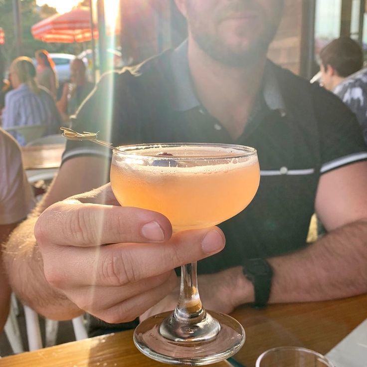 TequilaAficion's tweet photo. Just Pinned to Papa Bueno Tequila @PBTequila: Thursday better with our Añejo Manhattan. #sunshine #springtime #amigs #fun #find #your #bueno #wont #be #hard #weve #been #here #waiting #definitely #Bueno https://t.co/dtRDe42rK1 https://t.co/pzKuvd3uv3