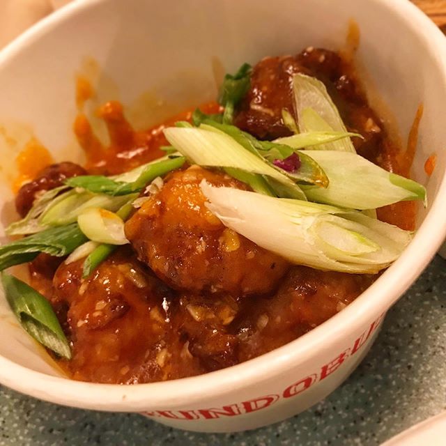 VeggieLiverpool's tweet photo. We’re always too busy scoffing all the food to take any good pics in @bundobust 
This is the Gobi Mushroom Manchurian and oh god, it was fit. Can’t wait to have it in my life again! Congrats on the Liverpool opening guys 👏🏼 https://t.co/tWADDroiZv https://t.co/SxIrHeMASK