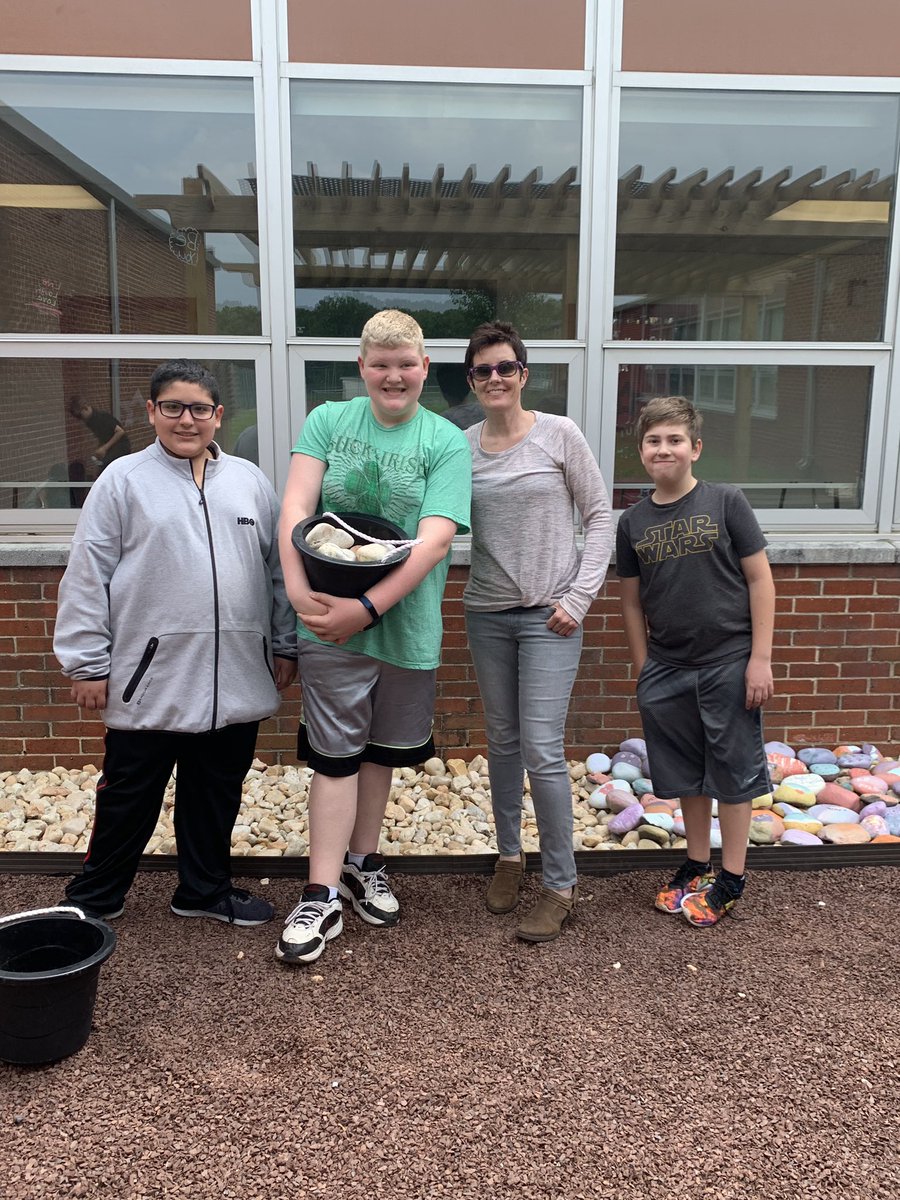 Ms.Schlupp tweet media