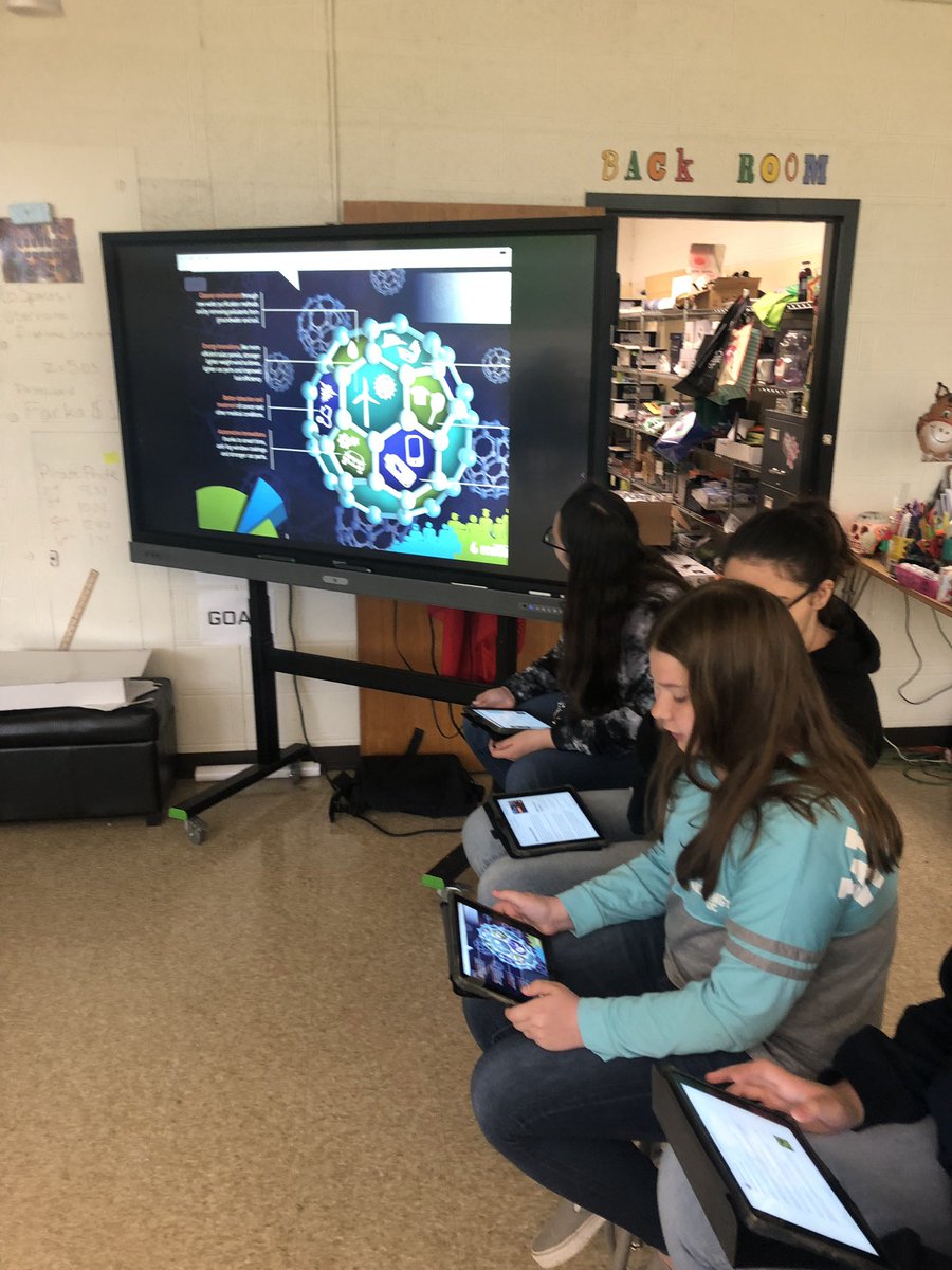 FarkasSTEM's tweet photo. My 8th grade #FarkasSTEM students are blown away by the advances being made in #Nanotechnology as they research current practices before beginning their #Experiments @SeitzPirates @jasongribble #nerding #wctlp https://t.co/6FeDfmUxkL