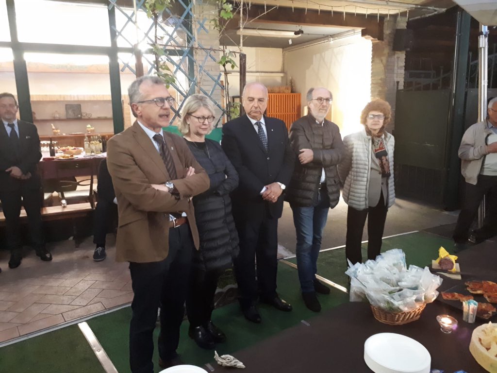 Sandra_Savino's tweet photo. #Bugnins con @RobertoDipiazza @Riccardi_FVG @GibelliTiziana @ZaninMauro e tanti amici. @Forza_ItaliaFVG @GruppoFICamera @forza_italia https://t.co/MeA4qgLmoP