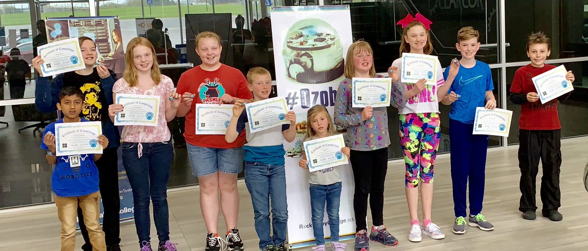 LearnCodeRobots's tweet image. Looking forward to next #LearnCodingWithRobots this Saturday! learncodingwithrobots.com @The_CFNIL @rvcgoldeneagles @CISRVC #CSForAll @Ozobot