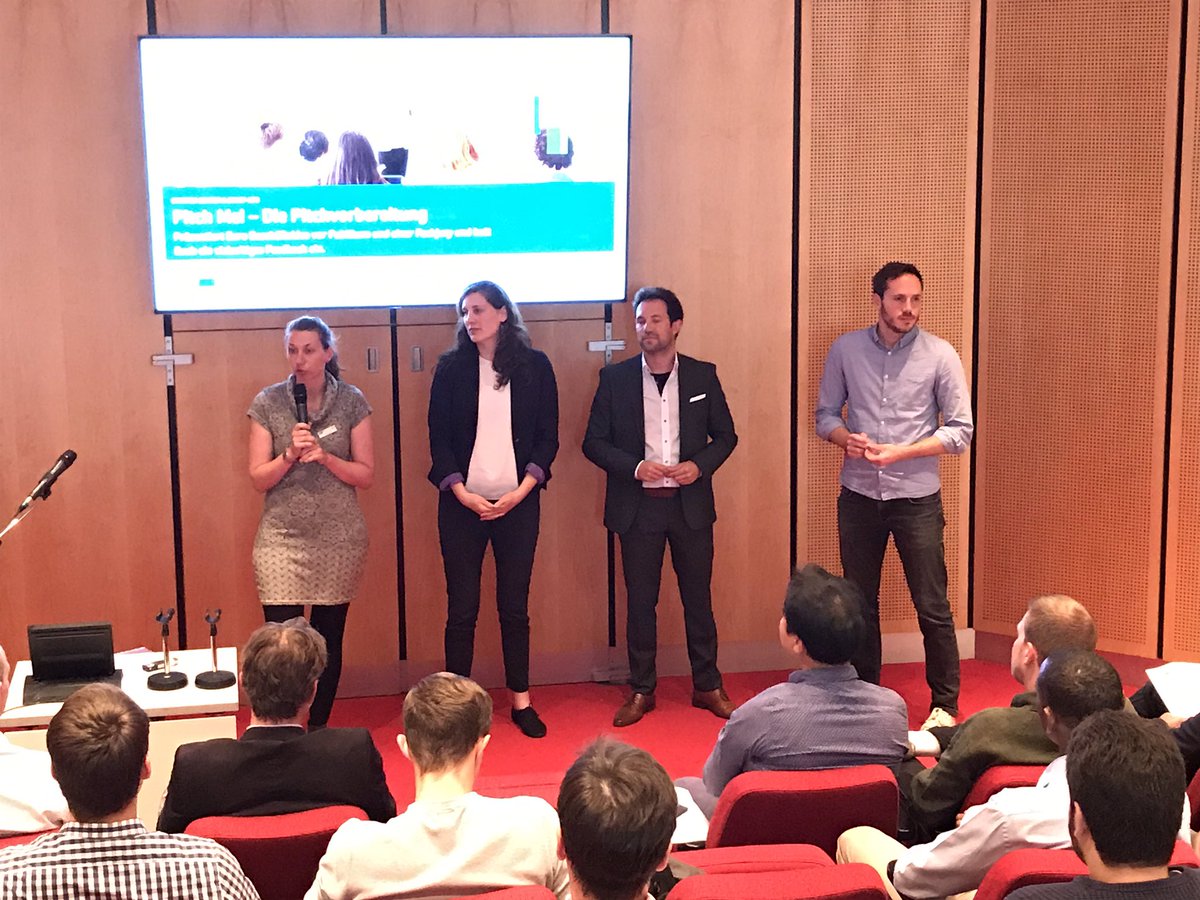ihkberlin's tweet photo. Live & in Action: 5 Start-ups präsentieren sich in der IHK Berlin. Von Publikum & Jury gibt es wertvolle Tipps und Feedback. Wir freuen uns auf die nächste Pitch Me!-Ausgabe. @BPW_wirgruenden @glassdollar @CavalryVC @DeSolaga #cityhitcher #easycookasia #Screammobilty #origame https://t.co/l7G4QbpZIt