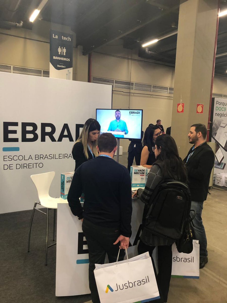 _ebradi's tweet photo. #EBRADIapoia: A EBRADI marcou presença na Lawtech Conference 2019, evento que tem como objetivo transformar o mercado jurídico com a tecnologia. ⚖
⠀⠀⠀⠀⠀⠀⠀⠀⠀
#startse #lawtechconference #ebradi https://t.co/44ensvP0kY