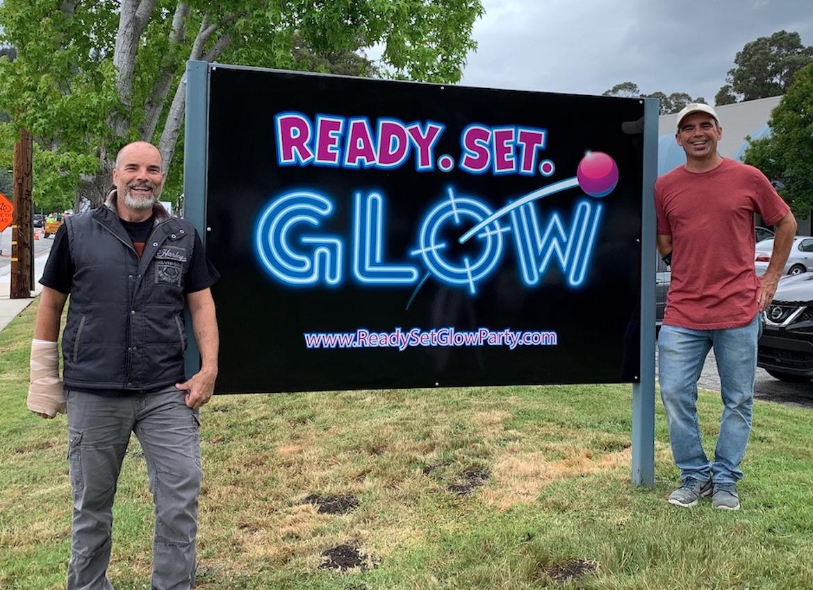ReadySetGlowUSA's tweet photo. Sign's up. It's official! Opening mid-June, the most awesome birthday party center in #SantaCruz. Glow crazy! Ninja course, climbing center, nerf wars &amp; dodgeball. It aaaall glows. https://t.co/c3r5nxADnp for info. #Capitola #LosGatos #LocallyOwned https://t.co/mlXm6f3ImE