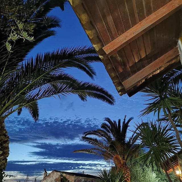 Maxinetasker's tweet image. Beautiful night skies in Zakynthos #zante #greece bit.ly/30EIK86