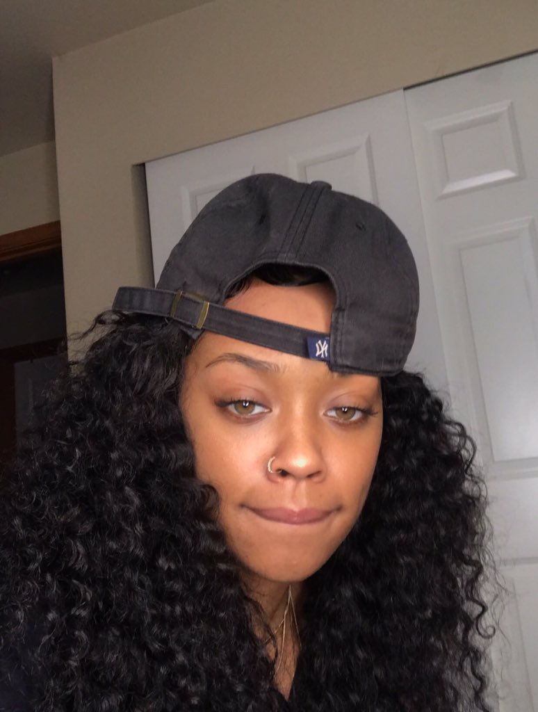 sheloveyanna's tweet photo. Let’s start a fine ass lesbian thread 😼🌈👀 drop something https://t.co/X0M7Vv49ls