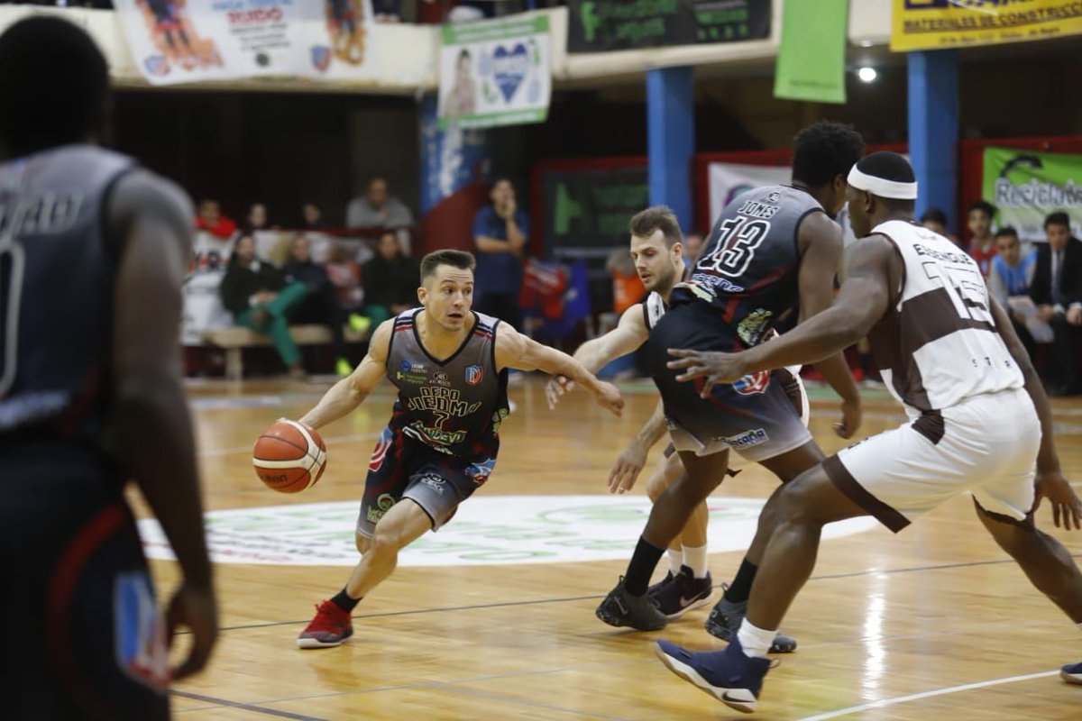 Deportivo Viedma se ganó una nueva chance
 bit.ly/2EuqxR5