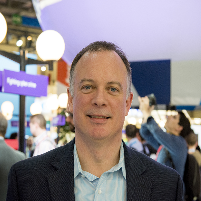 PublishObserver's tweet photo. Worth listening: Greg Sullivan, Director of Communication at @Microsoft, discusses how the company is preparing for spanning the entire continuum of #immersive technology: https://t.co/jsvfHGFkXy @thevrara #VirtualReality #AugmentedReality #Marketing https://t.co/pgF8TZQsb1