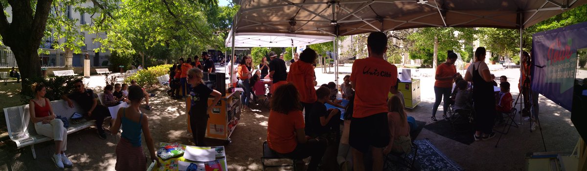 SamGiordanoo's tweet photo. Merci @Avignon et @uniscite de nous avoir permis de poser notre #ideasbox durant 2 jours sous le soleil de #provence ! On se dit a une prochaine ? @VoyageursduNum #numerique #inclusion #citoyennete #digital #learning https://t.co/eV8PxmxnMf