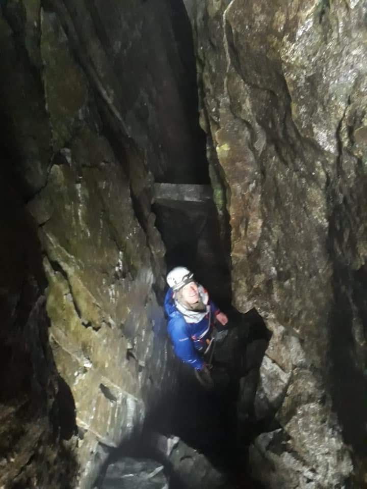 Sapper_Climbing's tweet photo. Last full day at this years Rock & Ridges. Saw unfavourable weather conditions but a good day for the #CryptRoute - a unique #subterranean excursion into the heart of the cliff. #speleologist #geologist #climbing #REMEC2020 @CorpsSM @Proud_Sappers @HQREGeo https://t.co/LXzawngHp7
