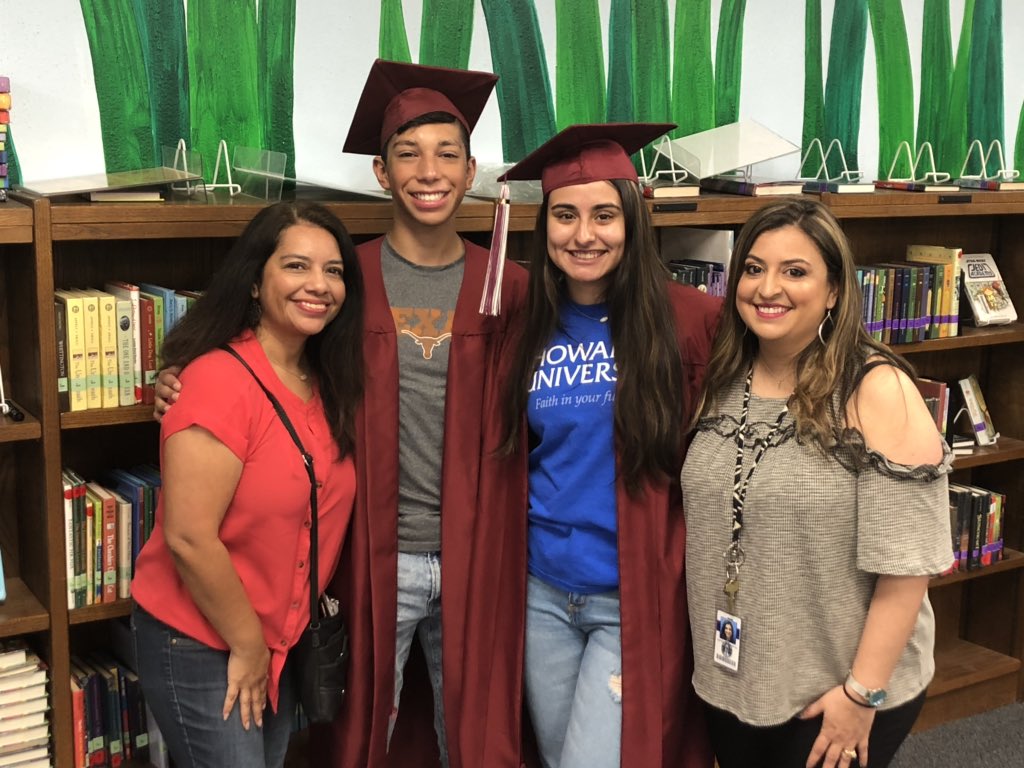 BiselvaOrtega's tweet photo. Started kinder together at Howsman and now they’re seniors at Marshall! So proud of you both @ciara_ortega and @mike_anthony41. Loved being your GT teacher and seeing you both grow into amazing people. @NISDHowsman @NISDMarshall #teacherskids https://t.co/c0rQ0pzj3H