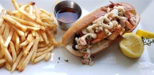 LocalsInMotion's tweet image. Used To Be’s Island Eatery: A Beach Community’s Local Restaurant Introduces Fresh New Flavors and Atmosphere blog.jerseyshoreinmotion.com/2019/05/used-t…