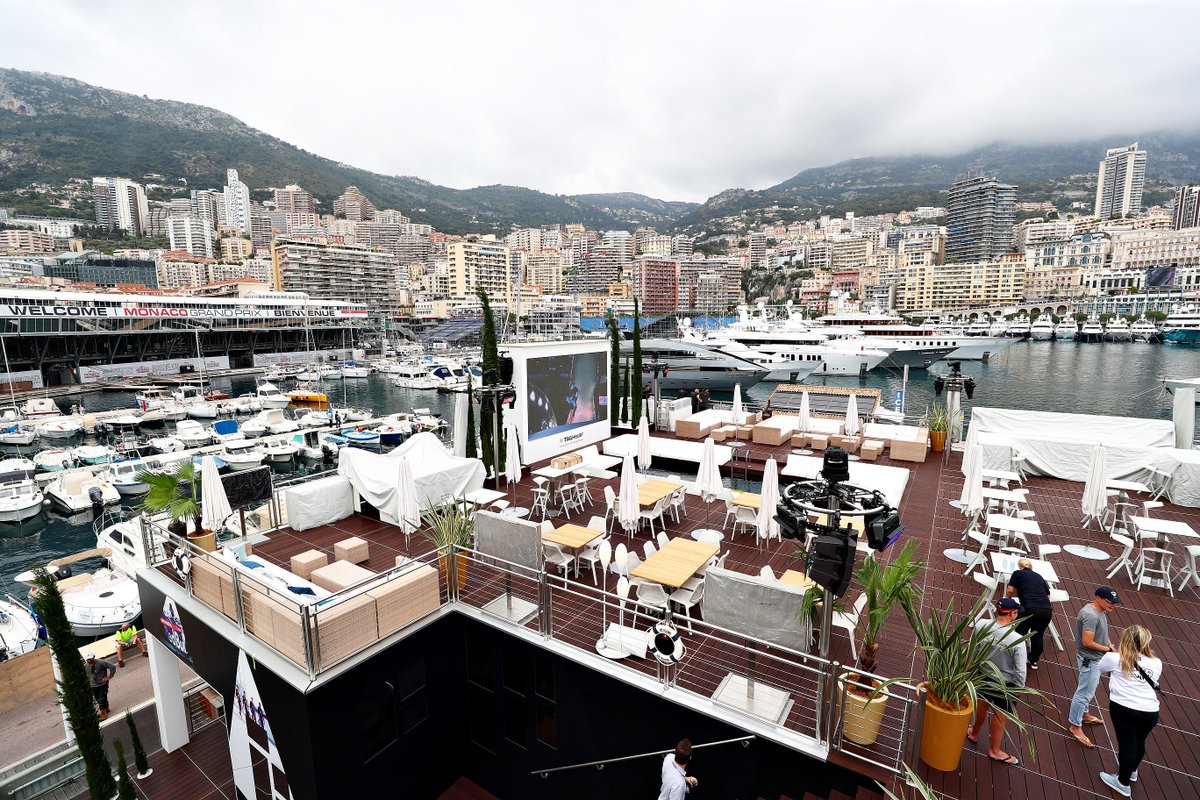 After an eventful first day at the #MonacoGP, the bulls are ready to see what Saturday has in store. 

#AstonMartinRedBullRacing #F1