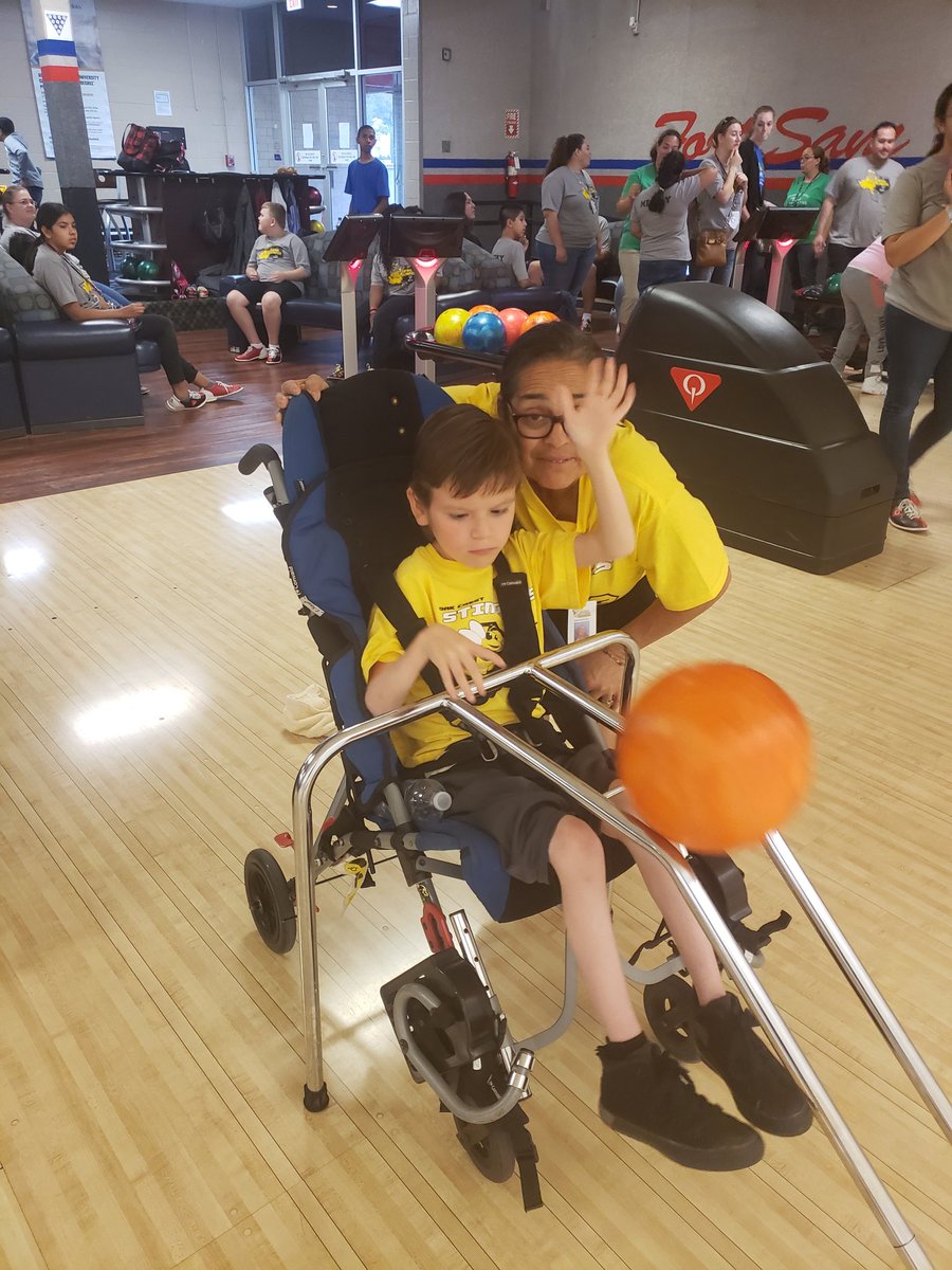 PainterCynfarm's tweet photo. Had a great time at Special Olympics Bowling!! Students did awesome!! #Eastcentralsped #ocstingers #ecisdtweets #ecproud #Lifeskillslife #specialolympics https://t.co/T9ncKGHdmW