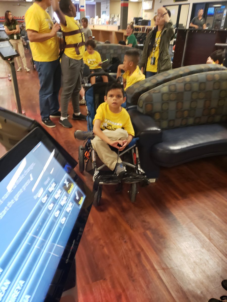 PainterCynfarm's tweet photo. Had a great time at Special Olympics Bowling!! Students did awesome!! #Eastcentralsped #ocstingers #ecisdtweets #ecproud #Lifeskillslife #specialolympics https://t.co/T9ncKGHdmW