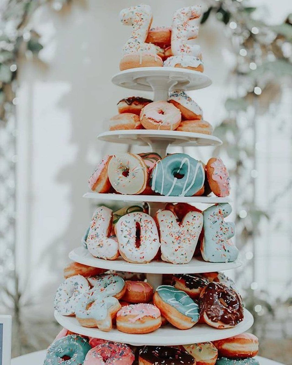 everyeventguide's tweet photo. Wow@weddingdiary
LOVE 🍩💕#weddings #bride #brides #bridal #bridalfashion #brideinspo #bridetobe #modernbride #weddingphoto #weddingphotography #couturebridal #couturedress #weddinggown #bohobride #wedding #bridalideas #luxurywedding #weddingideas #weddingplanner #weddinginspo https://t.co/LrwL5gLEVz
