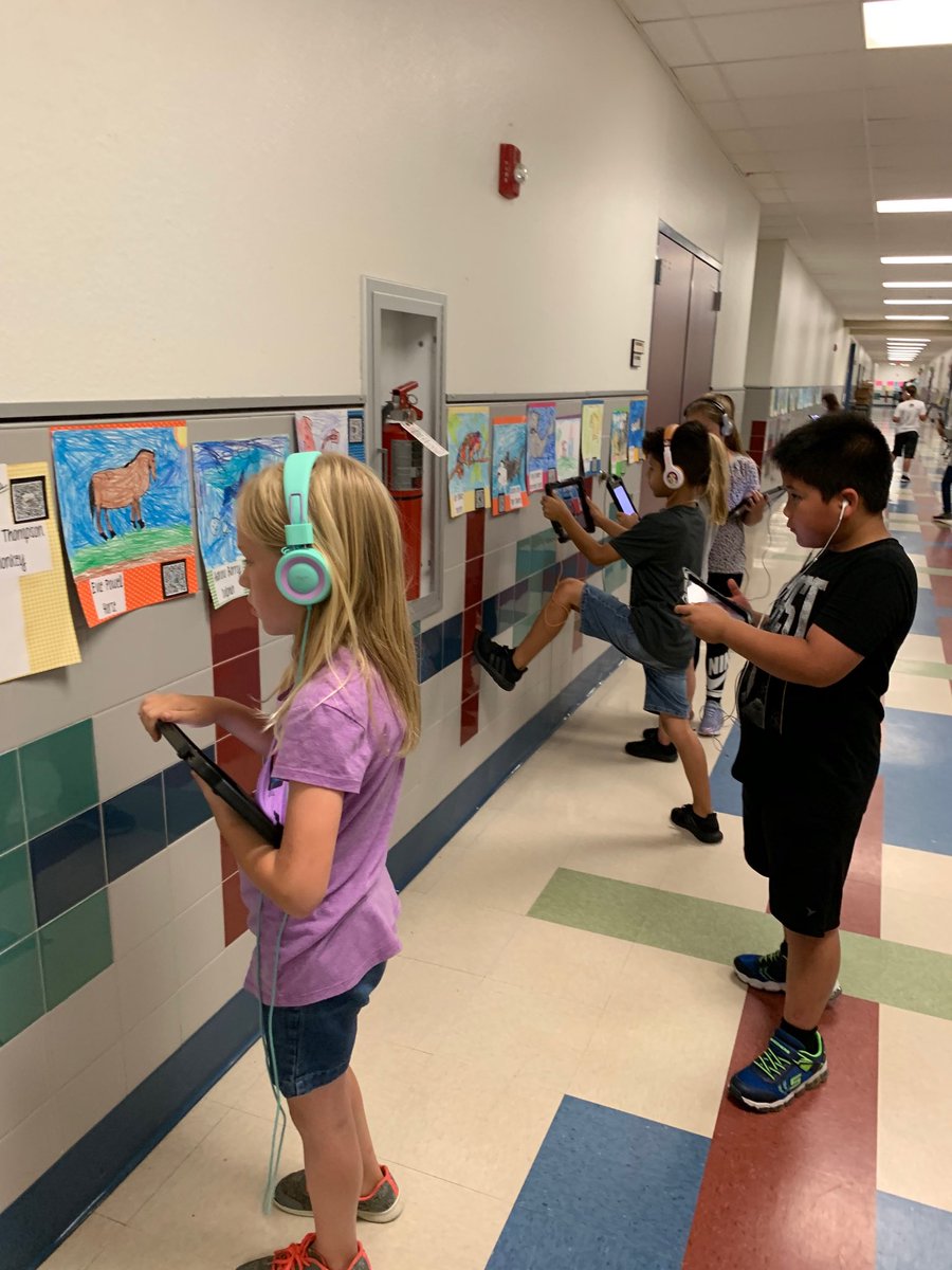 GESkillebrew's tweet photo. Third grade came to visit our virtual zoo! #gesshineon ⁦@GESChoppy⁩ https://t.co/CgP5d5SfQr