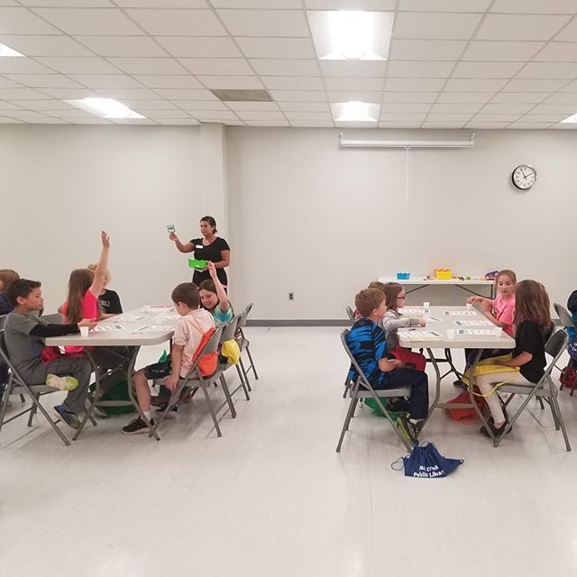 wathkegrade3's tweet photo. Bingo at the library! #gocrickets #fcgrade3 #3W #3O #3D @fc_publiclibrary https://t.co/GjXXjvNlZJ