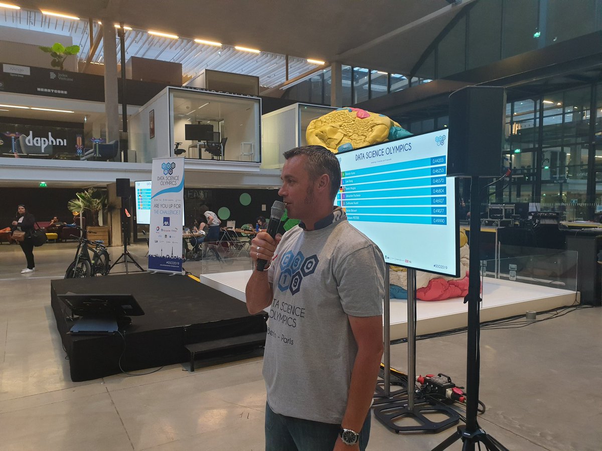 FrenchData tweet media