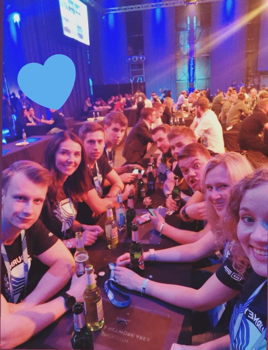 anni_k04's tweet photo. 💙
#companylove #teamwork #shopware #SCD19 https://t.co/igIfhCxJza