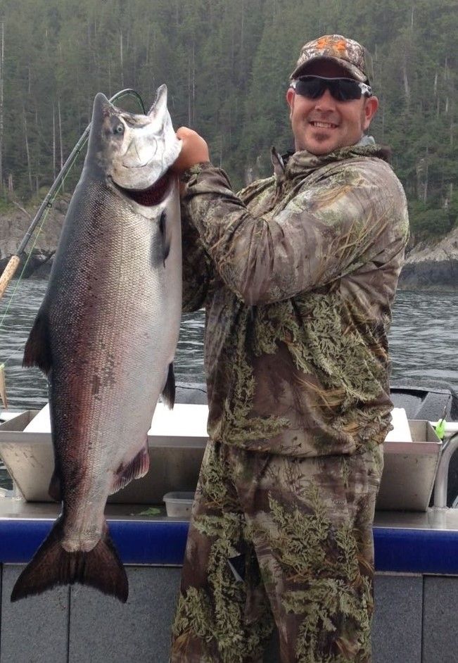 CartwrightSound's tweet photo. Catch of the day? Or should we say #SalmonFishing at its finest! 🐠 🦐 🐟

#CartwrightSoundCharters #CatchOfTheDay #FishingTrips #CatchOfTheDay #DeapseaFishing #Nature https://t.co/9cKaoVHBjU