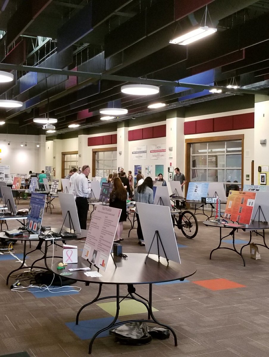 OppScholarship's tweet photo. First stop on our #CTSroadtrip: The #SpokaneValleyTech Tradeshow of Innovation! Stop by to learn more about our scholarships and pathways to high-demand jobs #opportunityinWA https://t.co/mgFro9dhsg