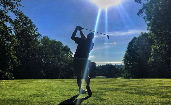 TylerDiceGolf's tweet photo. Are you playing golf this weekend? I am starting my weekend early with a quick 9 holes! https://t.co/eslGNUbGfj