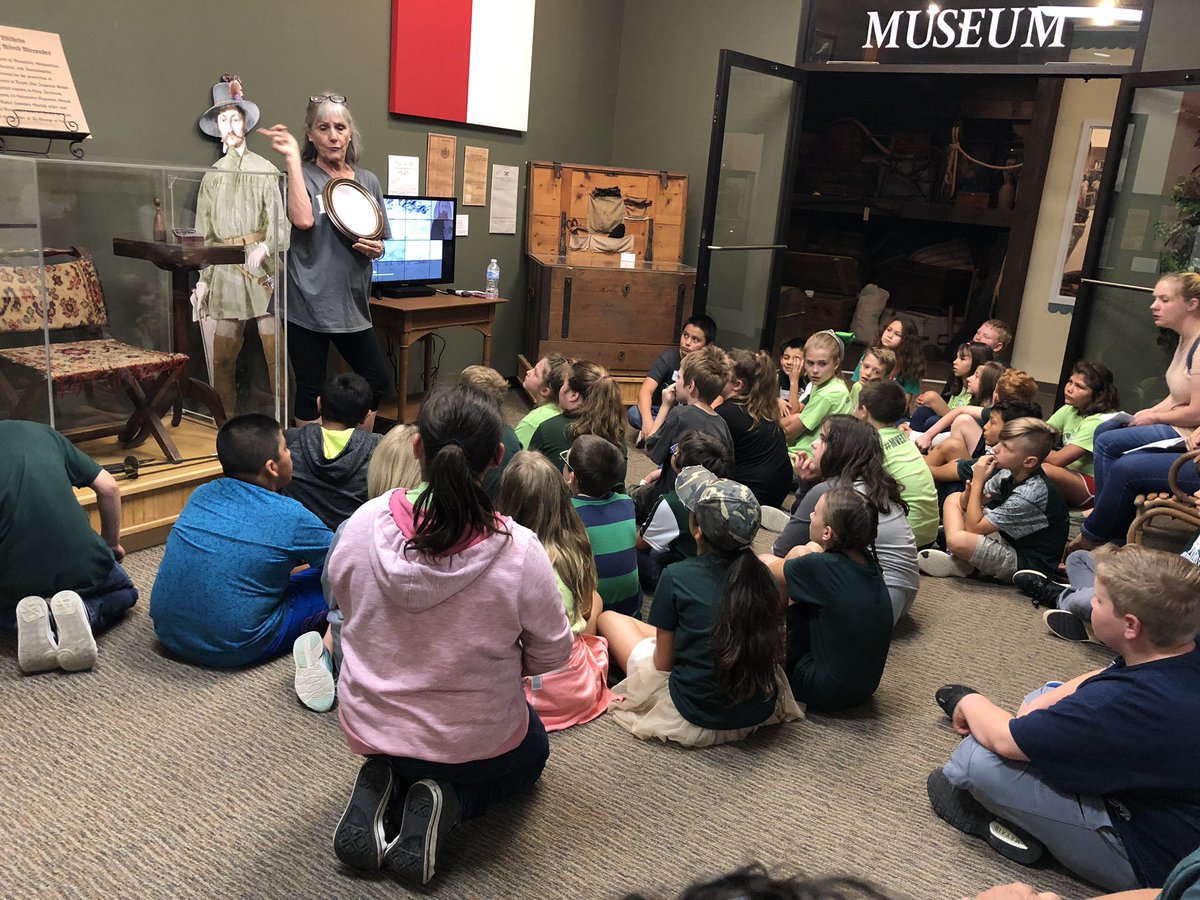 LeslieThier15's tweet photo. Fourth graders had a blast at the #SophienburgMuseum today! #fourthrocks #NewBraufelsHistory #mvestribe #shinebright https://t.co/tytZQrsxp7